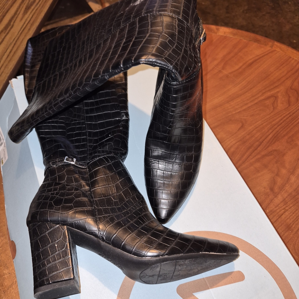 ANTONIO MELANI Black Croc-Embossed Ankle Boots